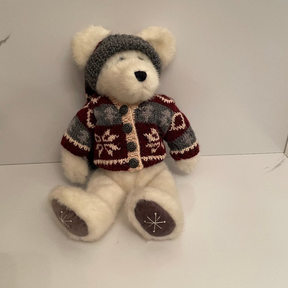 Boyds Bears Tomba Bearski White Plush 14" Retired 1999 Wearing Sweater & Hat